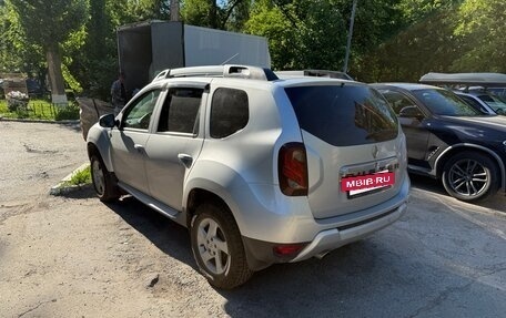 Renault Duster I рестайлинг, 2016 год, 900 000 рублей, 5 фотография