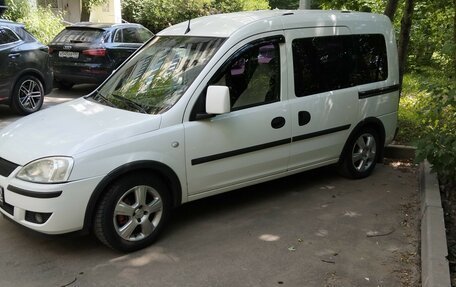 Opel Combo C, 2009 год, 600 000 рублей, 3 фотография