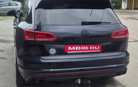 Volkswagen Touareg III, 2021 год, 4 800 000 рублей, 2 фотография