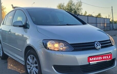 Volkswagen Golf Plus II, 2011 год, 950 000 рублей, 7 фотография