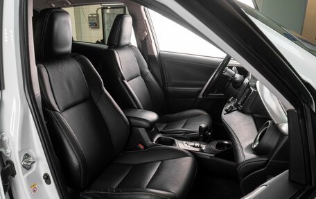 Toyota RAV4, 2018 год, 2 999 000 рублей, 8 фотография