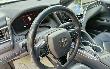 Toyota Camry, 2022 год, 3 190 000 рублей, 6 фотография