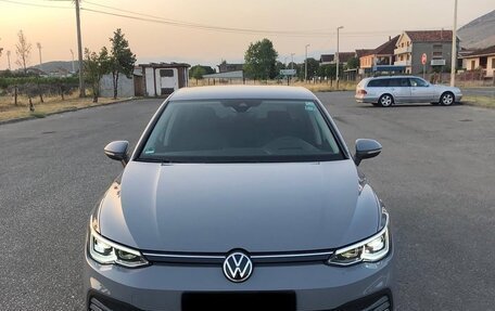 Volkswagen Golf VIII, 2022 год, 1 770 000 рублей, 2 фотография