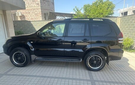Toyota Land Cruiser Prado 120 рестайлинг, 2005 год, 2 150 000 рублей, 3 фотография