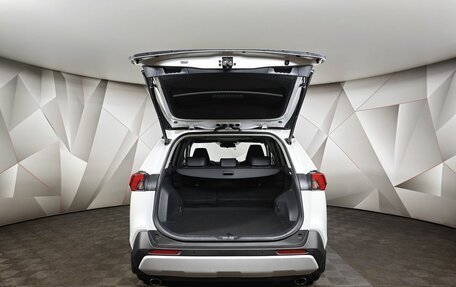 Toyota RAV4, 2024 год, 3 800 000 рублей, 10 фотография
