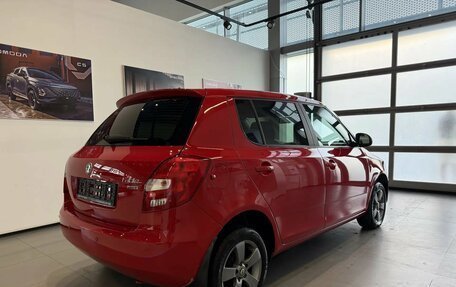 Skoda Fabia II, 2011 год, 700 000 рублей, 4 фотография