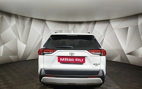 Toyota RAV4, 2024 год, 3 800 000 рублей, 8 фотография