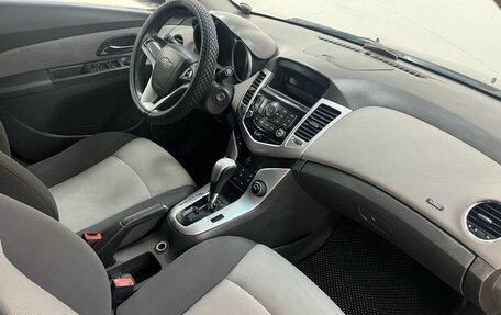 Chevrolet Cruze II, 2010 год, 460 000 рублей, 8 фотография