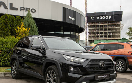 Toyota RAV4, 2024 год, 3 818 000 рублей, 3 фотография