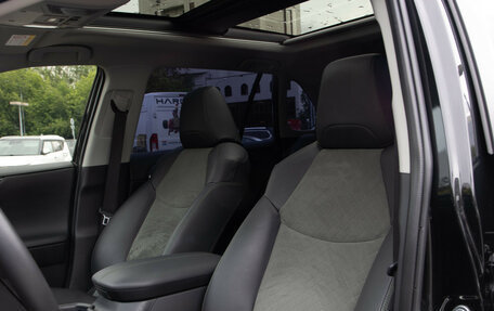 Toyota RAV4, 2024 год, 3 818 000 рублей, 16 фотография