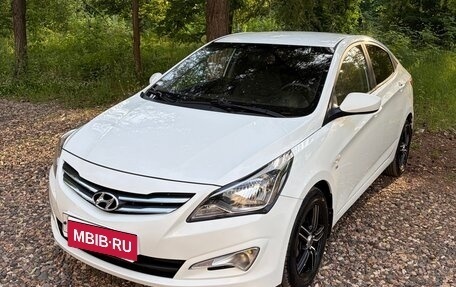 Hyundai Solaris II рестайлинг, 2014 год, 980 000 рублей, 1 фотография