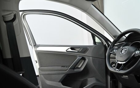 Volkswagen Tiguan II, 2018 год, 1 949 000 рублей, 8 фотография