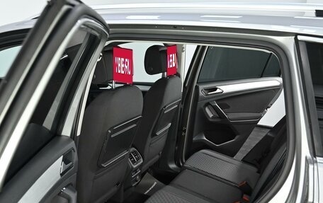 Volkswagen Tiguan II, 2018 год, 1 949 000 рублей, 15 фотография