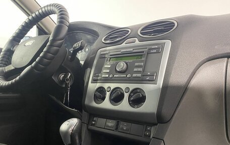 Ford Focus II рестайлинг, 2005 год, 260 000 рублей, 28 фотография