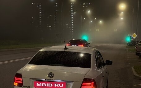 Volkswagen Polo VI (EU Market), 2017 год, 425 000 рублей, 2 фотография