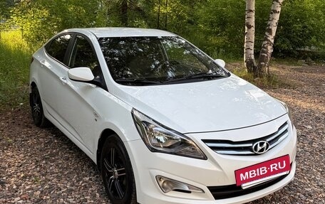 Hyundai Solaris II рестайлинг, 2014 год, 980 000 рублей, 2 фотография