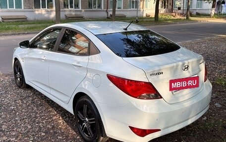 Hyundai Solaris II рестайлинг, 2014 год, 980 000 рублей, 7 фотография