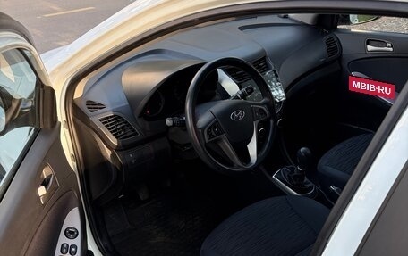 Hyundai Solaris II рестайлинг, 2014 год, 980 000 рублей, 17 фотография