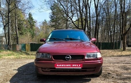 Opel Astra F, 1996 год, 175 000 рублей, 11 фотография