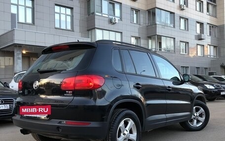 Volkswagen Tiguan I, 2013 год, 950 000 рублей, 3 фотография