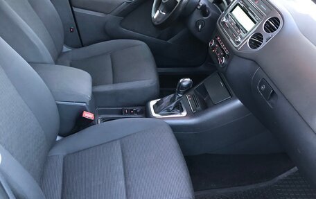 Volkswagen Tiguan I, 2013 год, 950 000 рублей, 24 фотография