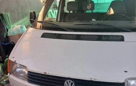 Volkswagen Transporter T4, 1995 год, 380 000 рублей, 1 фотография