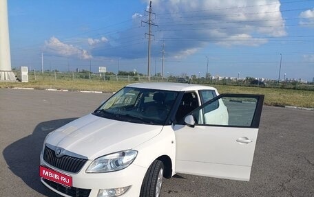 Skoda Fabia II, 2014 год, 800 000 рублей, 1 фотография