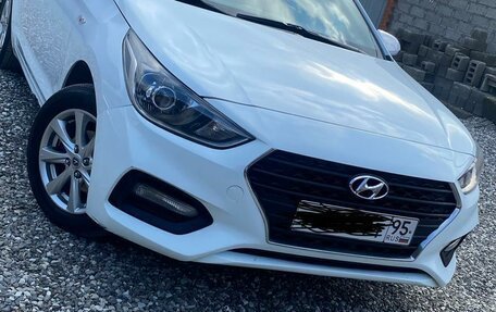 Hyundai Solaris II рестайлинг, 2018 год, 950 000 рублей, 1 фотография