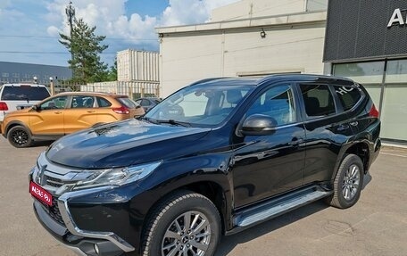 Mitsubishi Pajero Sport III рестайлинг, 2018 год, 2 899 000 рублей, 1 фотография