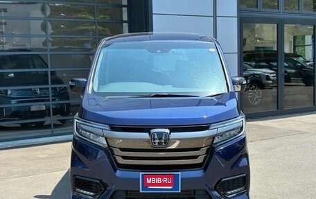 Honda Stepwgn IV, 2019 год, 1 890 000 рублей, 2 фотография