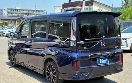 Honda Stepwgn IV, 2019 год, 1 890 000 рублей, 8 фотография