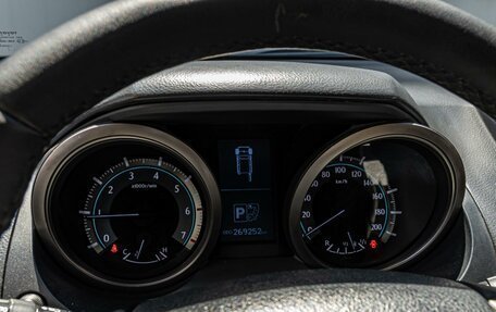 Toyota Land Cruiser Prado 150 рестайлинг 2, 2012 год, 2 699 000 рублей, 18 фотография