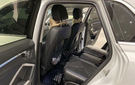 Audi Q3, 2022 год, 2 400 000 рублей, 15 фотография