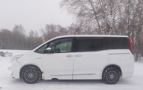 Toyota Esquire I, 2015 год, 1 600 000 рублей, 3 фотография