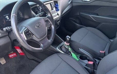 Hyundai Solaris II рестайлинг, 2018 год, 1 220 000 рублей, 7 фотография