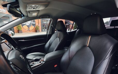 Toyota Camry, 2020 год, 2 450 000 рублей, 14 фотография