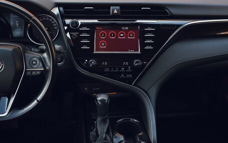 Toyota Camry, 2020 год, 2 450 000 рублей, 21 фотография