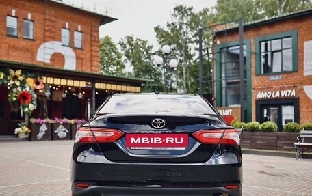 Toyota Camry, 2020 год, 2 450 000 рублей, 6 фотография