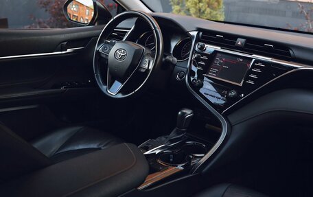 Toyota Camry, 2020 год, 2 450 000 рублей, 26 фотография