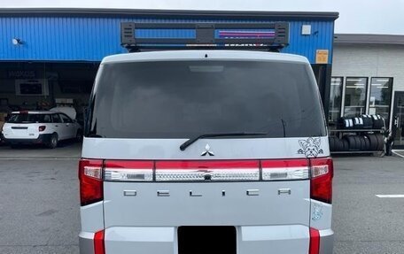 Mitsubishi Delica D:5 I, 2022 год, 2 455 000 рублей, 3 фотография
