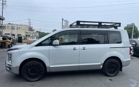 Mitsubishi Delica D:5 I, 2022 год, 2 455 000 рублей, 2 фотография