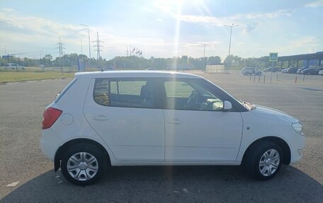 Skoda Fabia II, 2014 год, 800 000 рублей, 4 фотография