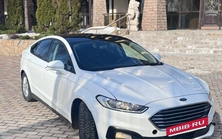 Ford Mondeo V, 2019 год, 1 550 000 рублей, 2 фотография