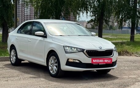 Skoda Rapid II, 2020 год, 1 585 000 рублей, 2 фотография