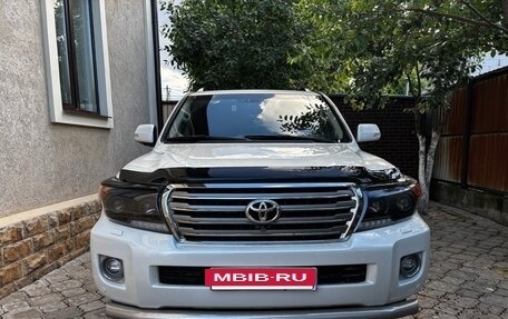 Toyota Land Cruiser 200, 2014 год, 3 850 000 рублей, 3 фотография