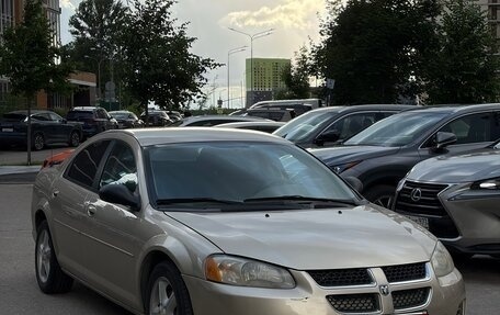 Dodge Stratus II, 2004 год, 270 000 рублей, 2 фотография