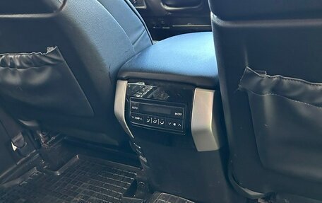 Toyota Land Cruiser Prado 150 рестайлинг 2, 2021 год, 2 700 000 рублей, 10 фотография