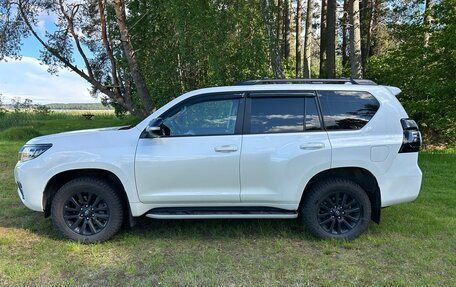 Toyota Land Cruiser Prado 150 рестайлинг 2, 2021 год, 2 700 000 рублей, 6 фотография