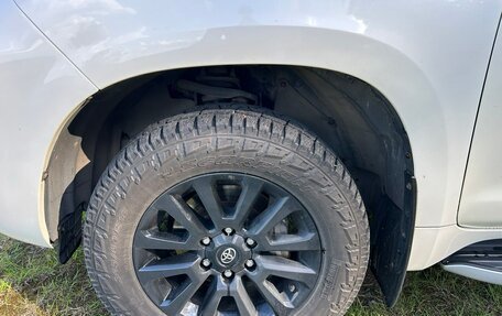Toyota Land Cruiser Prado 150 рестайлинг 2, 2021 год, 2 700 000 рублей, 14 фотография