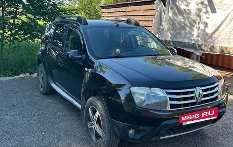 Renault Duster I рестайлинг, 2012 год, 1 000 000 рублей, 2 фотография